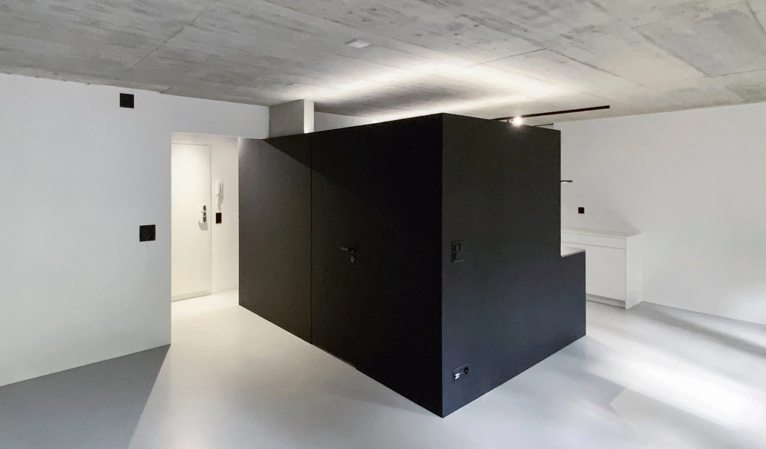 Cubo – Materialkombination Beton Eiche